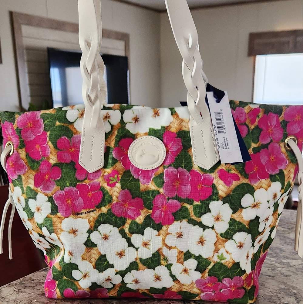 DOONEY AND BOURKE-NWT